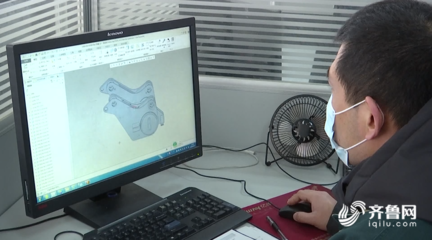 创新驱动，守护一线 全国首批“正压版”高精度过滤推土机下线引领工程机械技术研发新方向